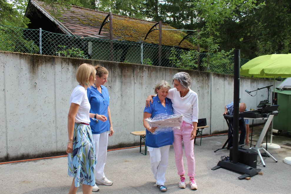 wurde unsere langjährige Mitarbeiterin, Frau Brunhilde Grössbacher, in die Pension verabschiedet.
