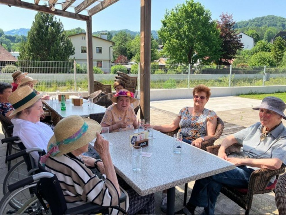 jedoch genossen es unsere Bewohnerinnen...