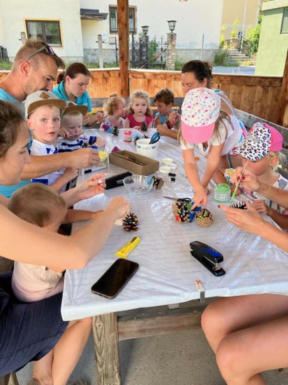 Besonders erfreut waren die Kinder,...