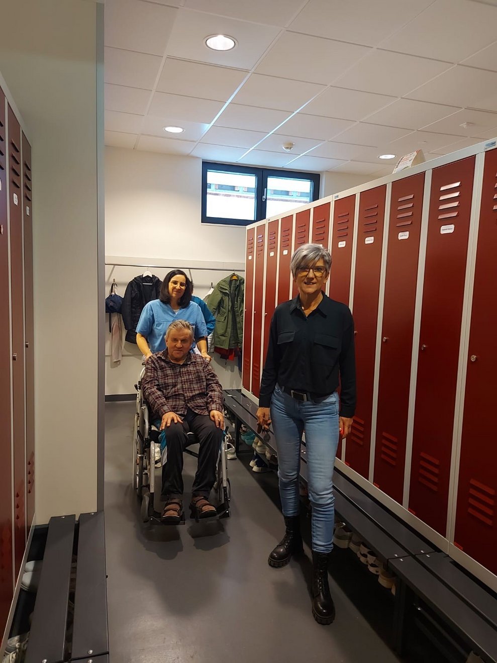 für was, von wem und wie es benutzt wird oder gehört.