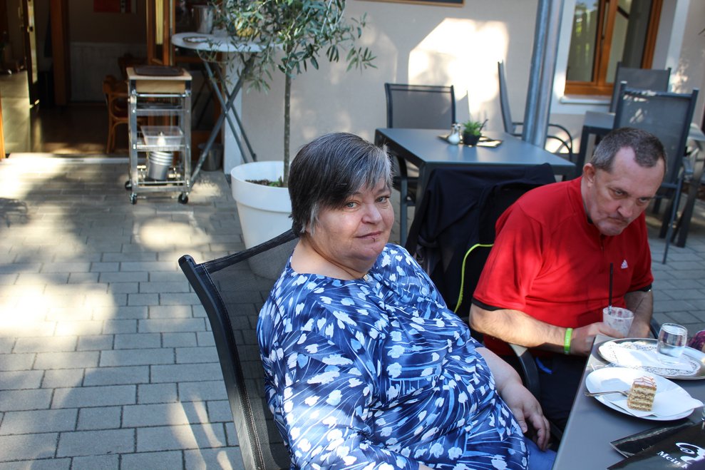 während der letzten Sonnenstrahlen genossen.