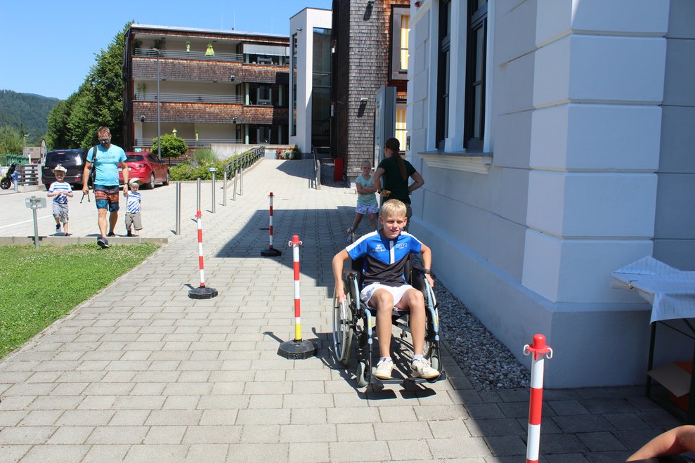 beim beliebten Rollstuhlrennen,...