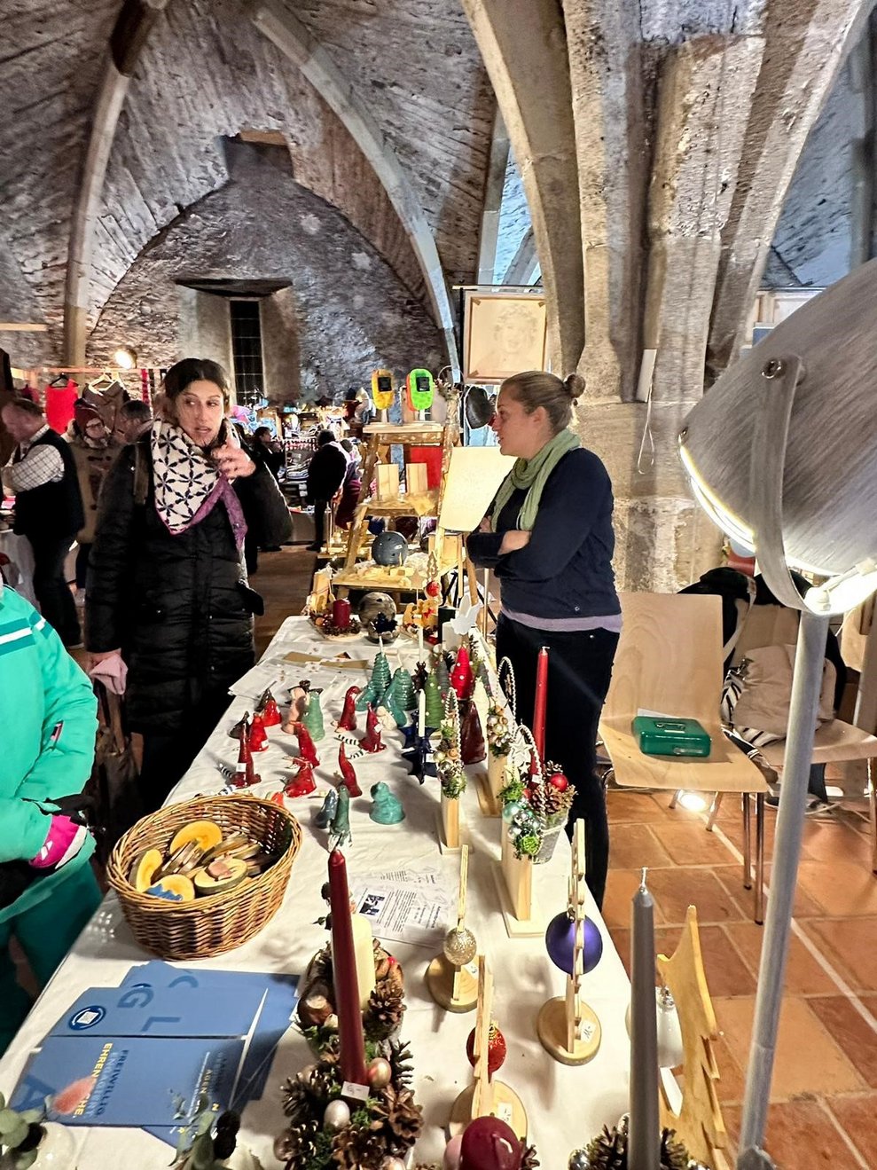 und genossen die Unterhaltungen mit den Besuchern.