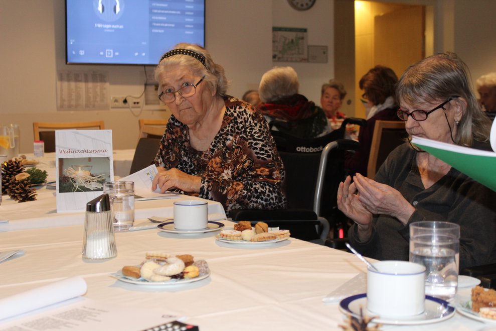 ein kleines "Tratscherl"...