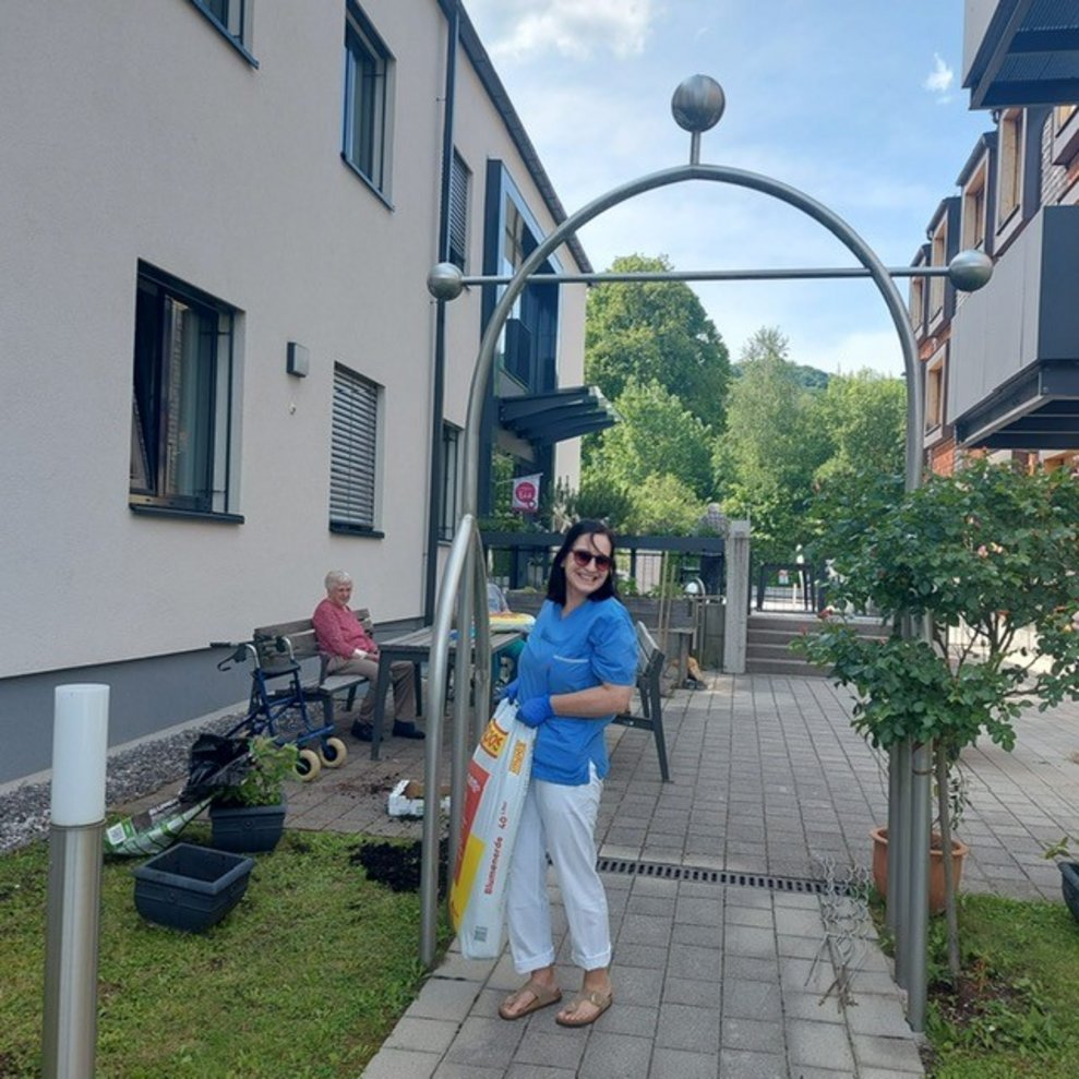 stets mit einer helfenden Hand dabei!