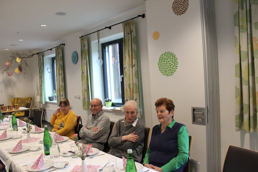 mit unseren fleißigen Helferinnen...