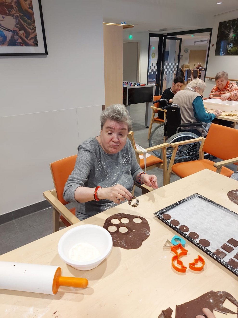 Viele fleißige und erfahrene Hände...