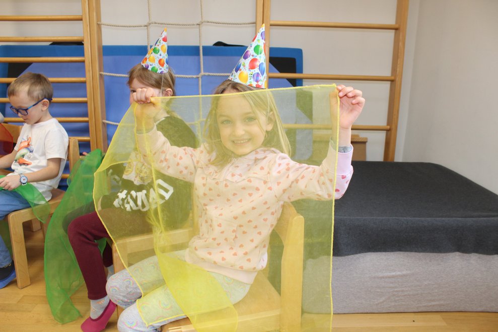 Mit lustigen Verkleidungen...