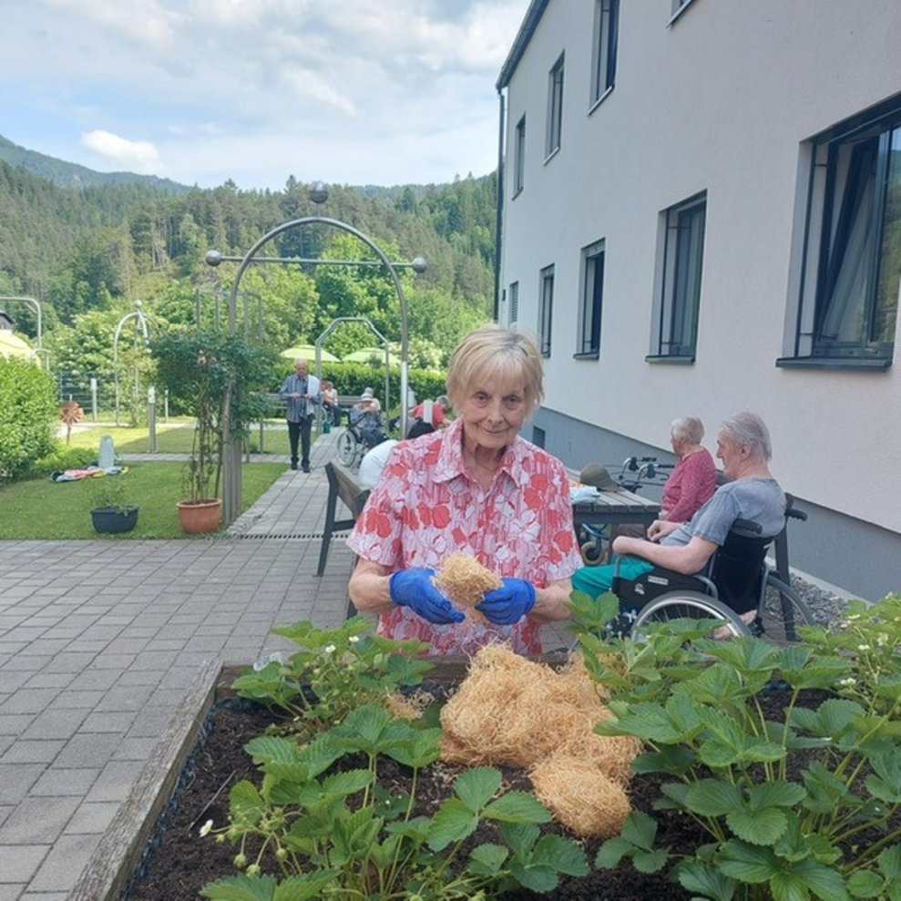 sind unsere ehrenamtlichen Mitarbeiterinnen und Mitarbeiter...