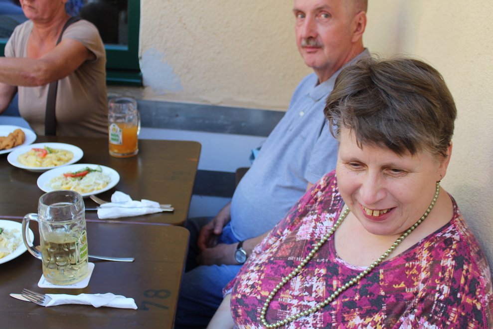 Bei angenehmen Temperaturen wurden angeregte Gespräche geführt...