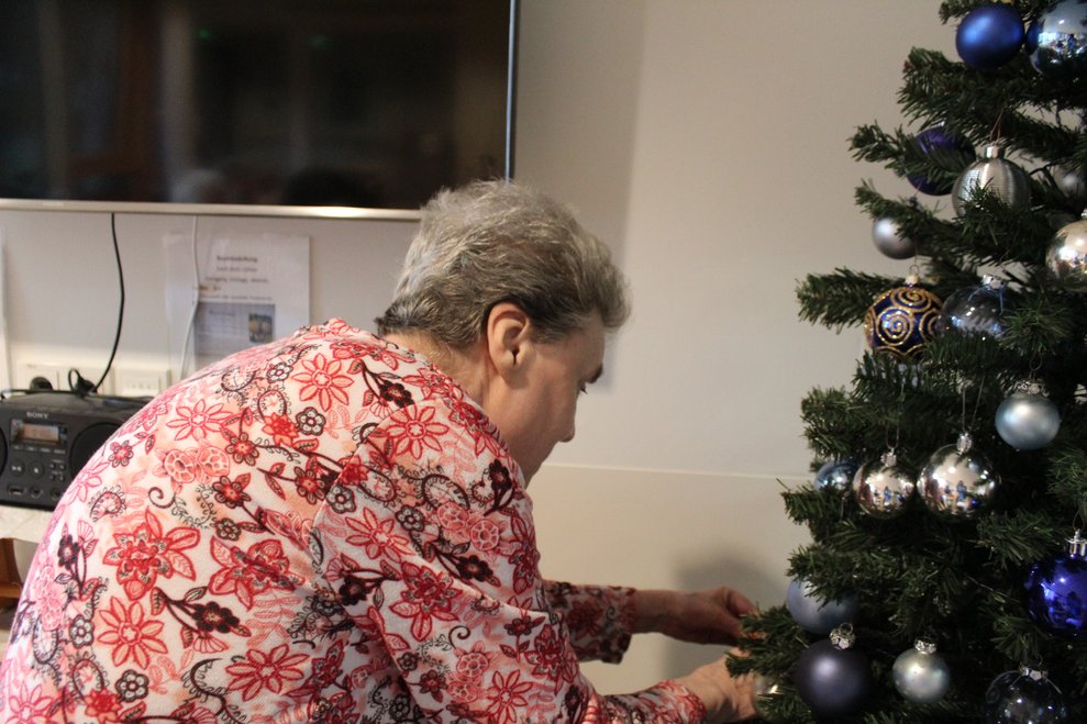 alle Bäume schön festlich hergerichtet.