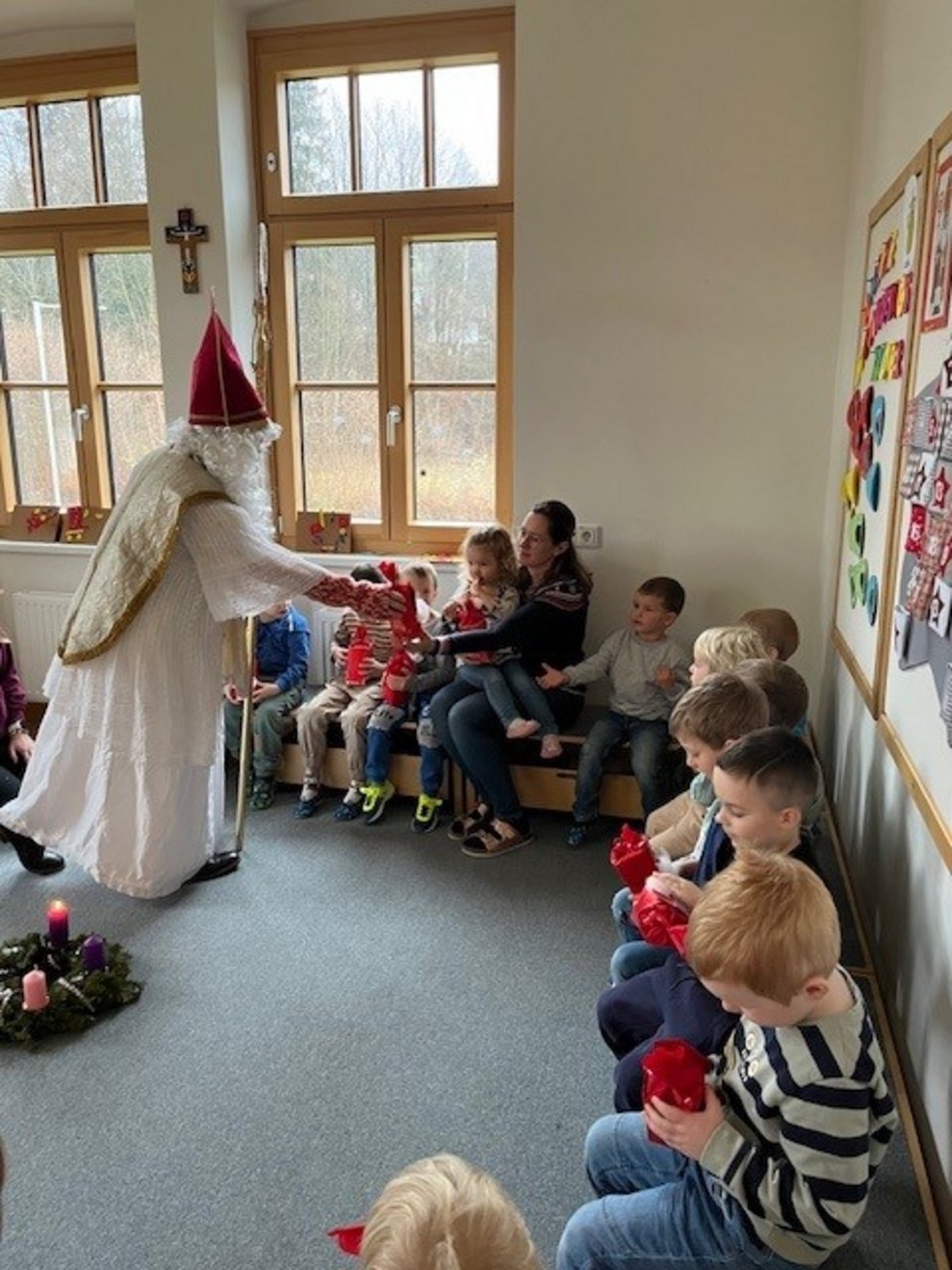 mit Freude seine Geschenke...