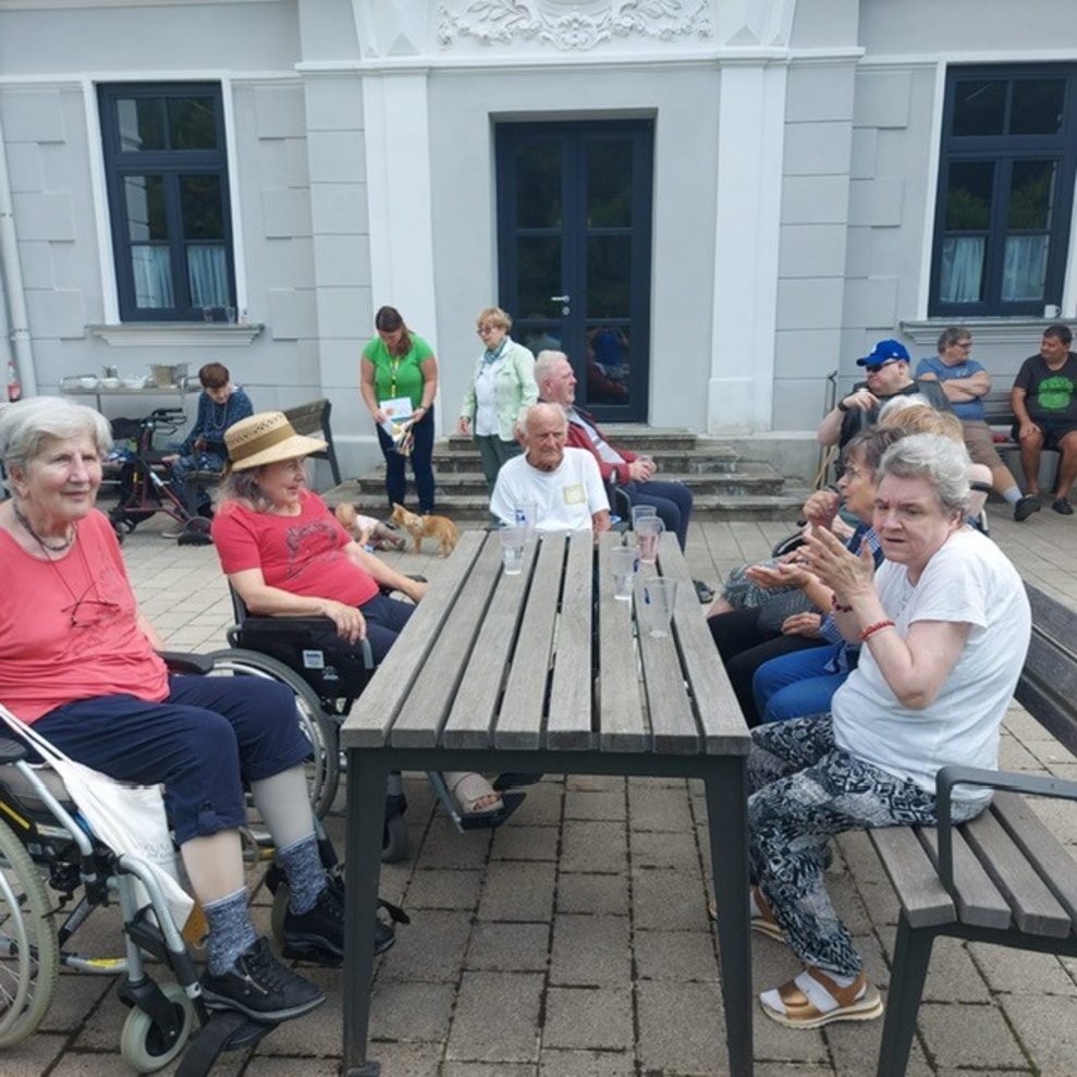 unsere Bewohnerinnen und Bewohner...