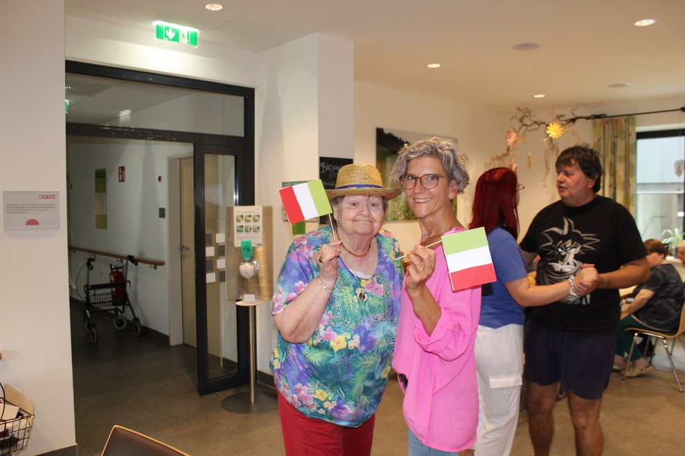 die Mitarbeiterinnen und Mitarbeiter...