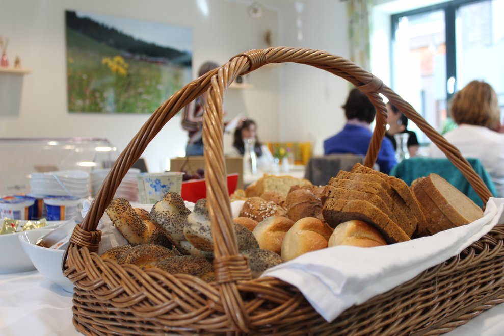 und leckeres Frühstück,...