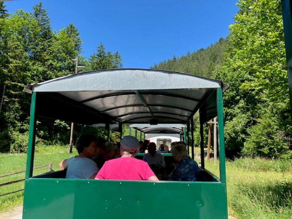 wurde vielleicht ja schon der nächste Ausflug besprochen?!