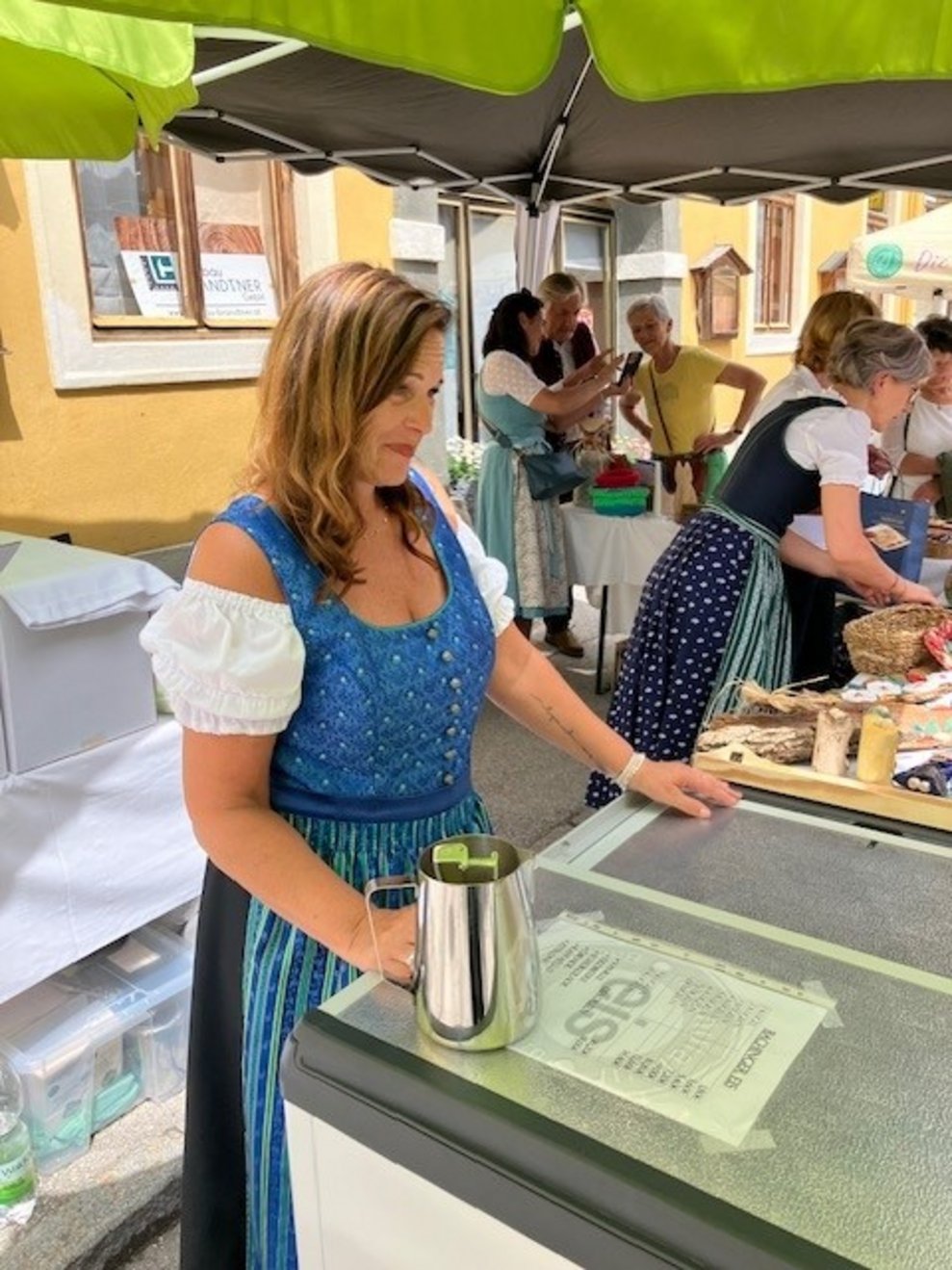 Auch unser beliebter Eisstand wurde gut betreut!