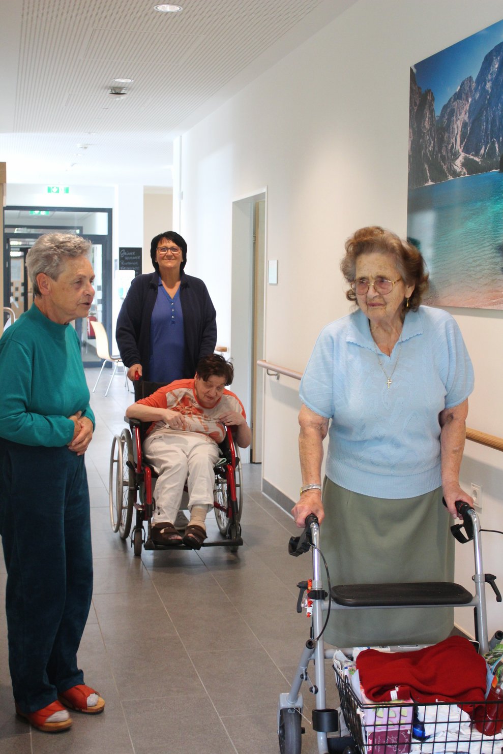 zum Teil auch mit Hilfe unserer Mitarbeiterinnen und Mitarbeiter...