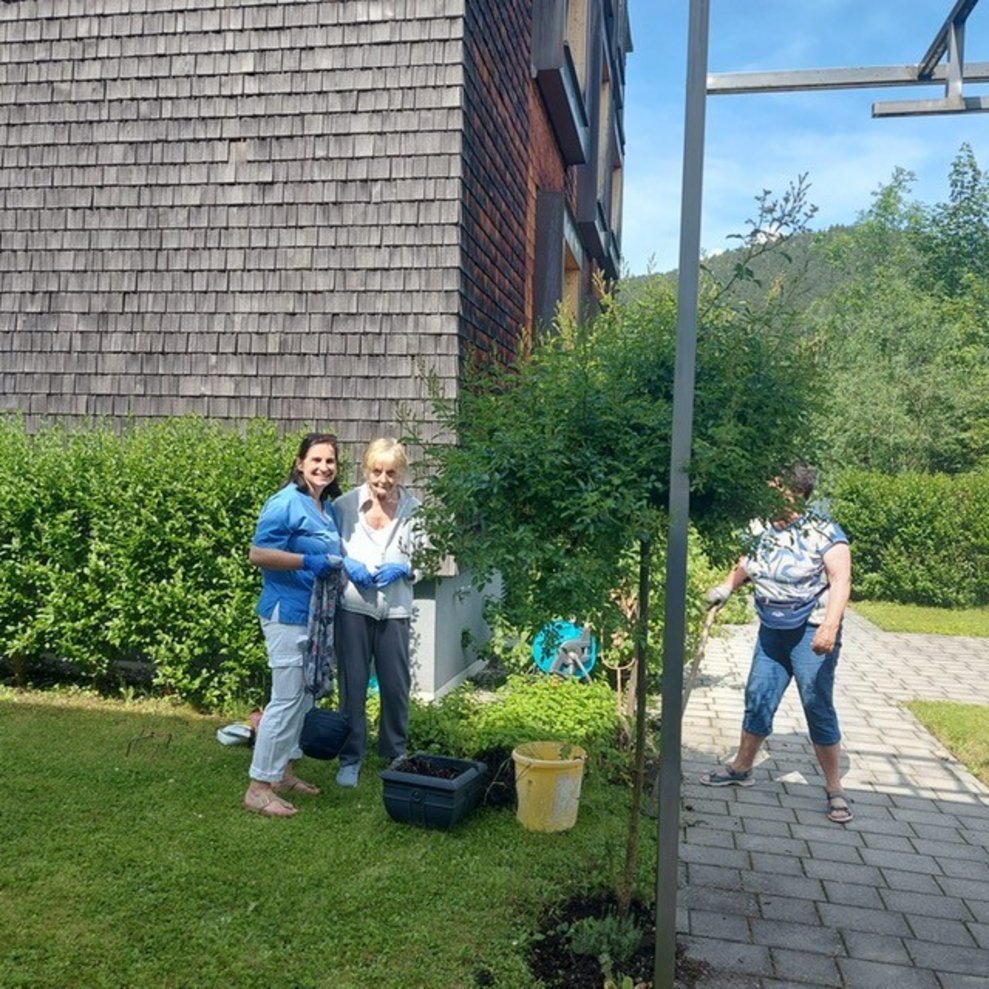 oder sich um die Blümchen kümmern...