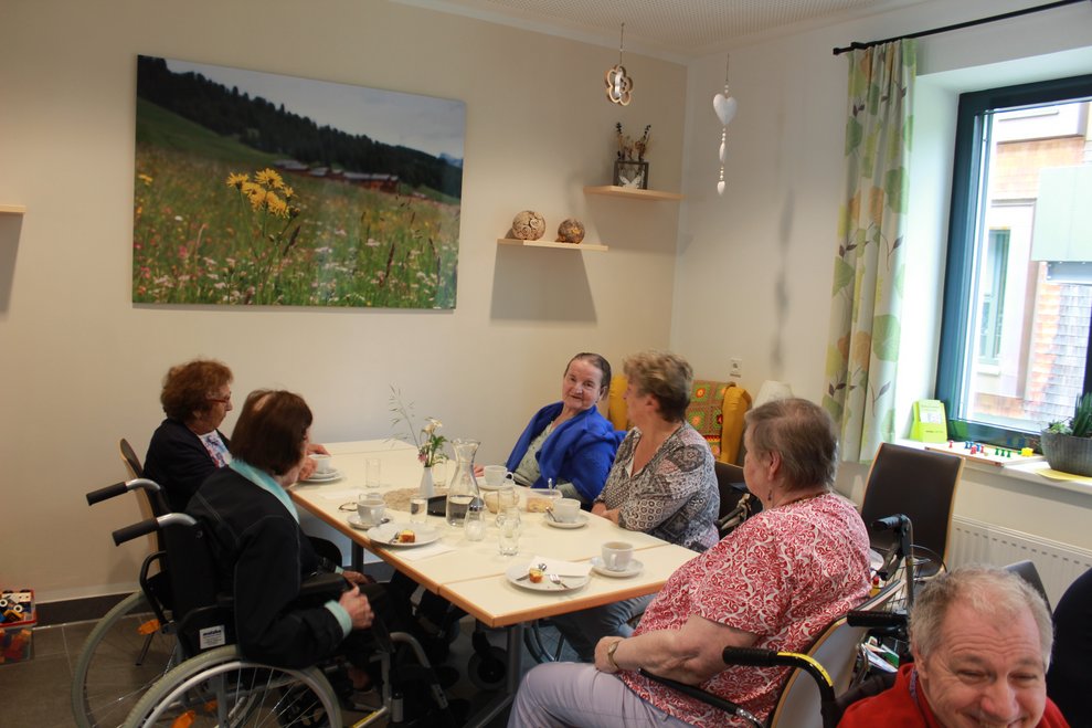 Wie immer fanden sich zahlreiche Bewohnerinnen und Bewohner...