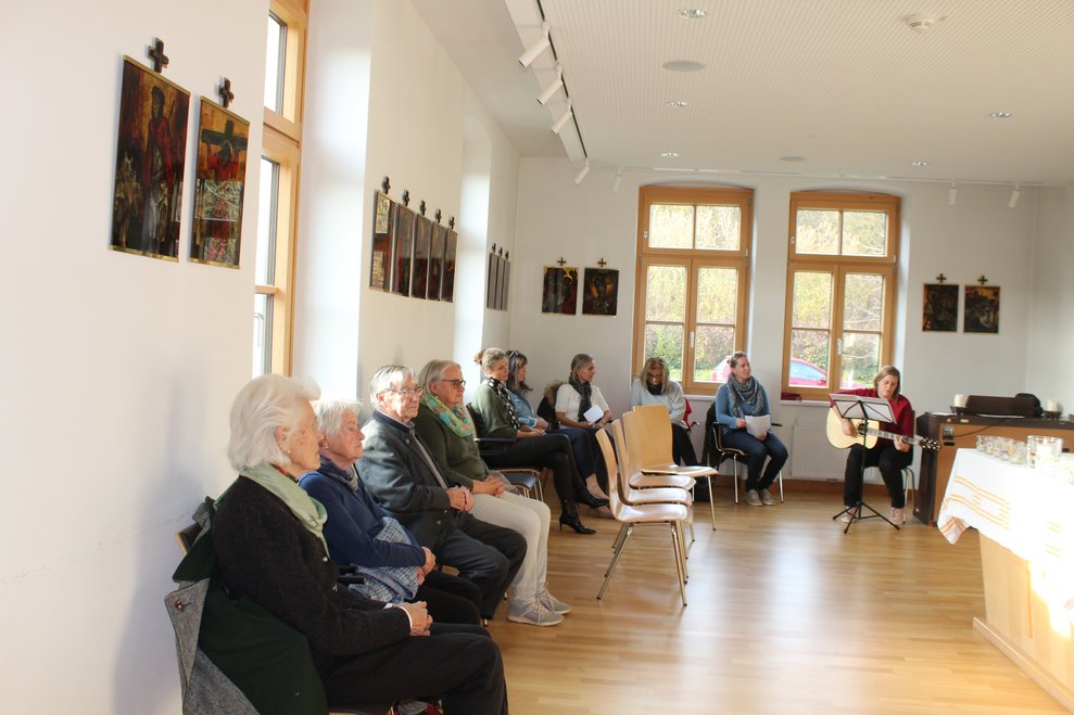 kamen nicht nur viele Verwandte und Freunde...