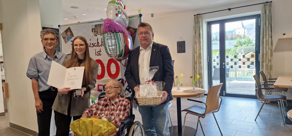 ... als auch die BH Lilienfeld kamen um zu gratulieren.