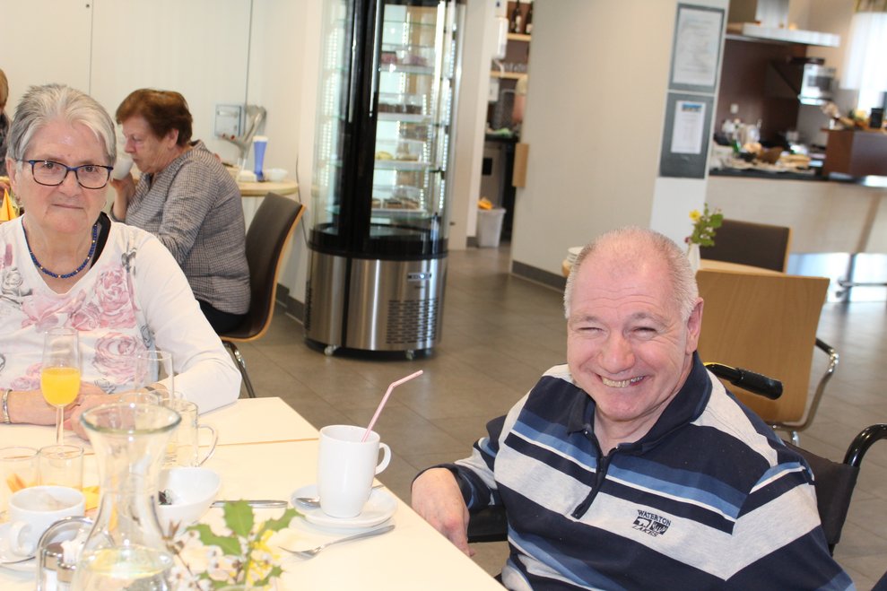 Gäste des Osterfrühstücks