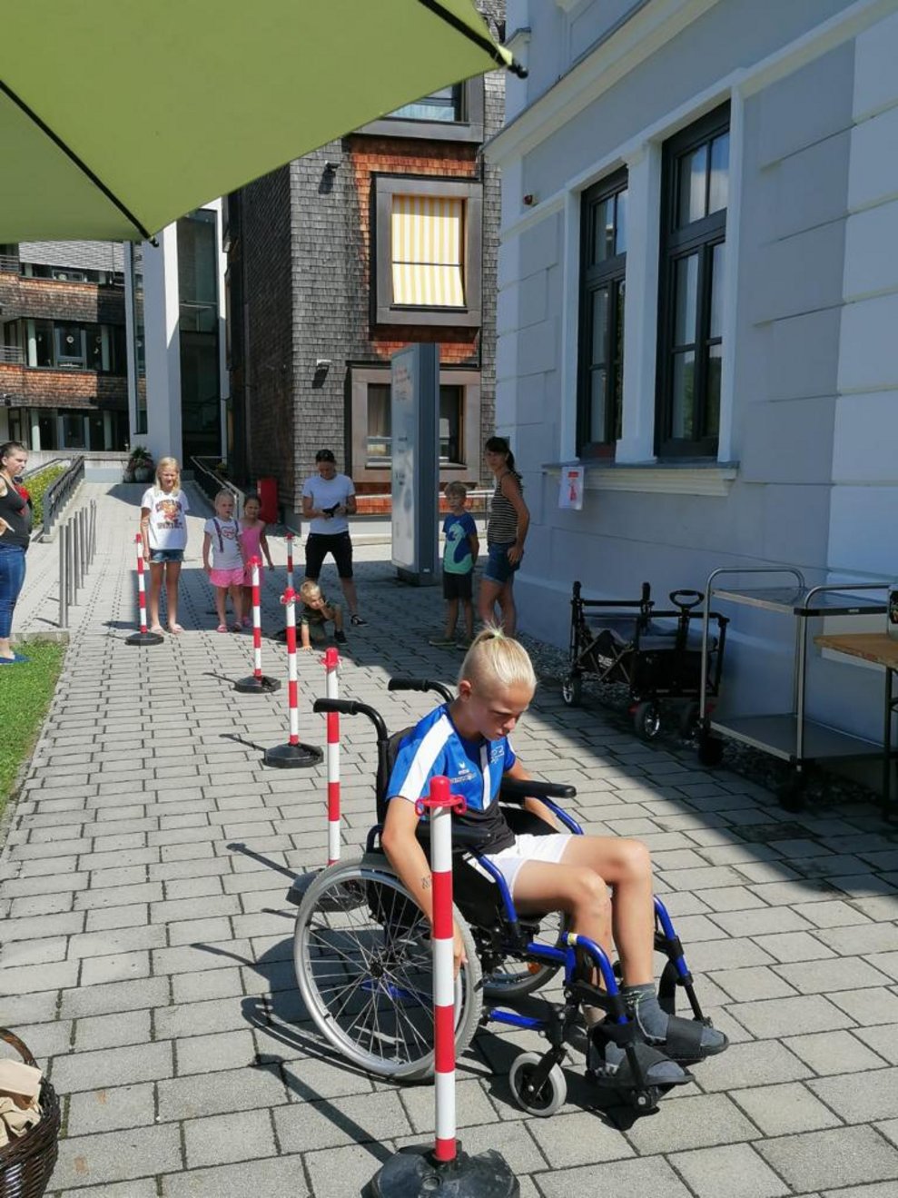 Beim Rollstuhlparcour...