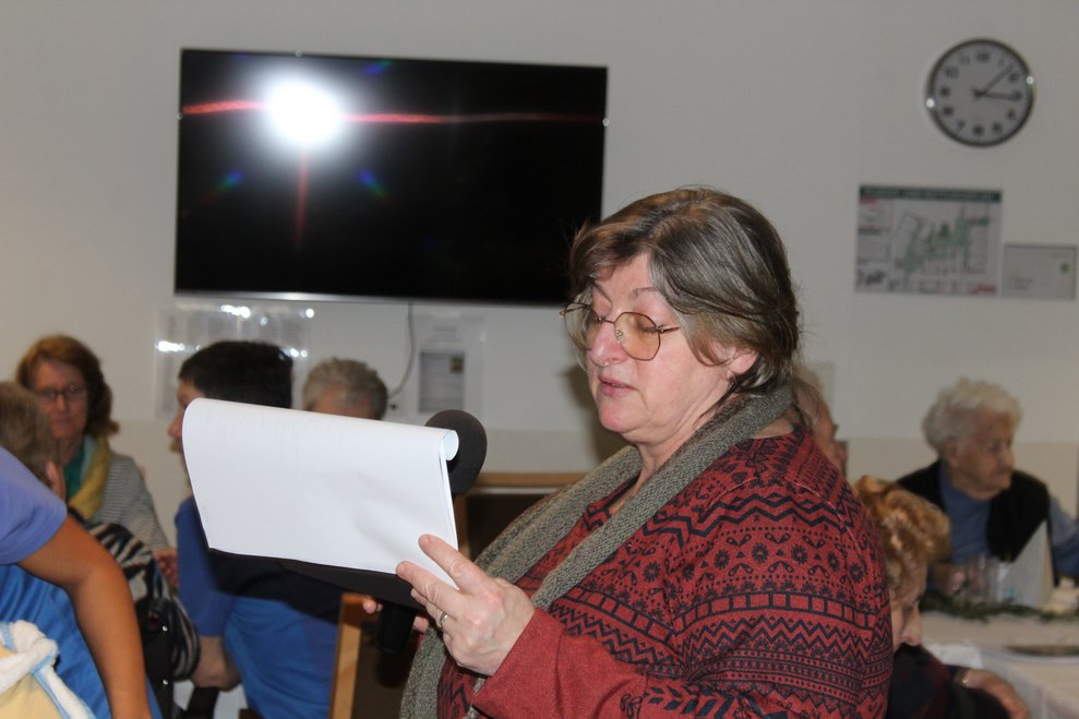 mit Musik, Gesang,...