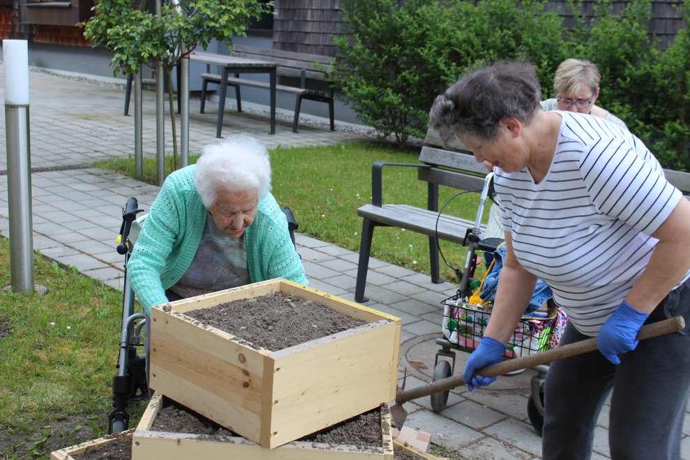 im Garten verbringen zu können.