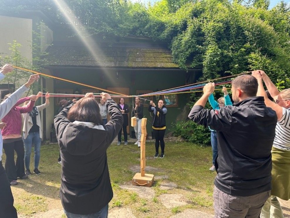 Die Mitarbeiterinnen und Mitarbeiter freuten sich...