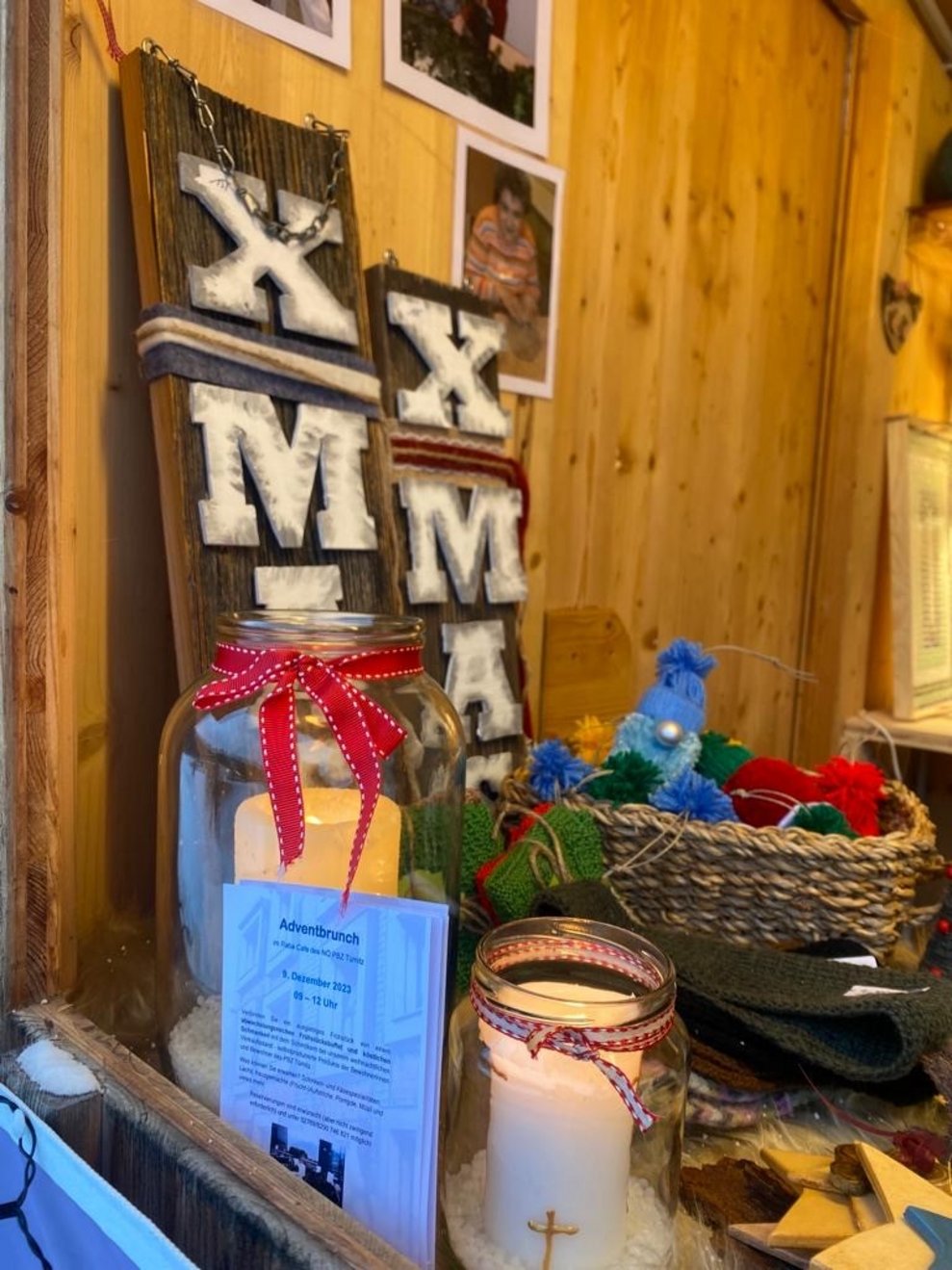 aus Holz, Keramik, Wolle und Ton...