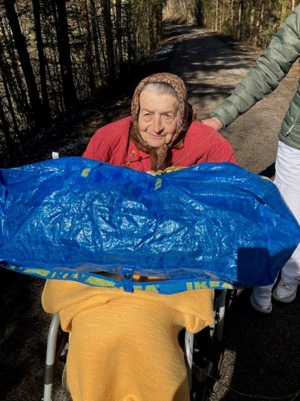 nach Hause gebracht.