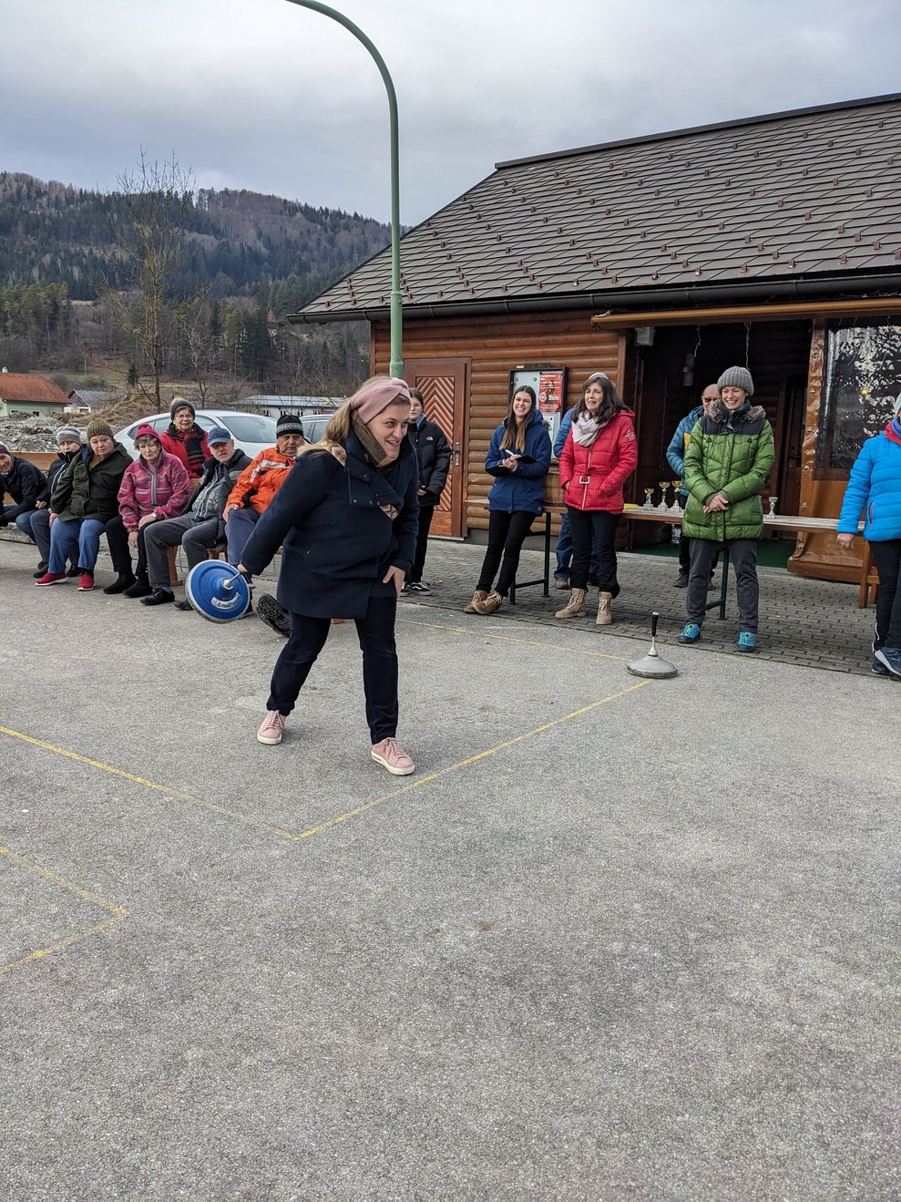 um am Ende vielleicht doch einen kleinen Pokal mit nach Hause zu nehmen.