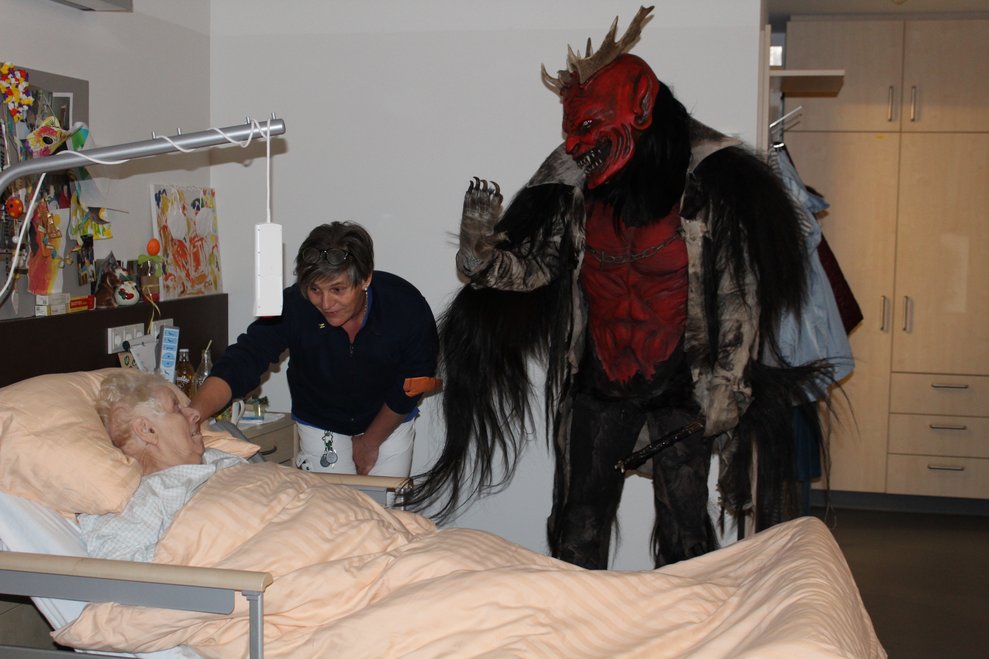 und die BewohnerInnen blieben nicht von ihnen verschont.