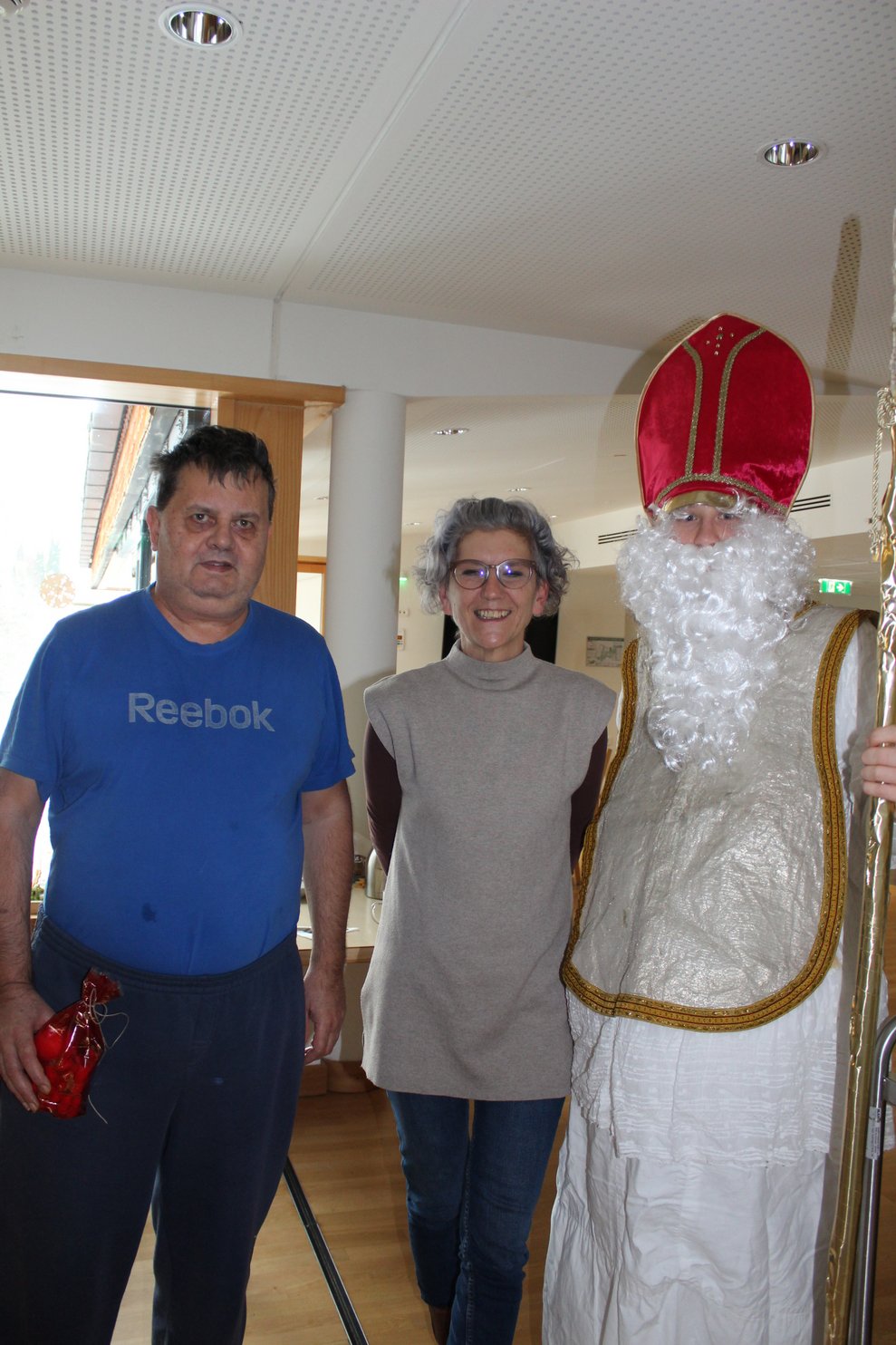 Bevor er sich ins Bewohnerhaus aufmachte...