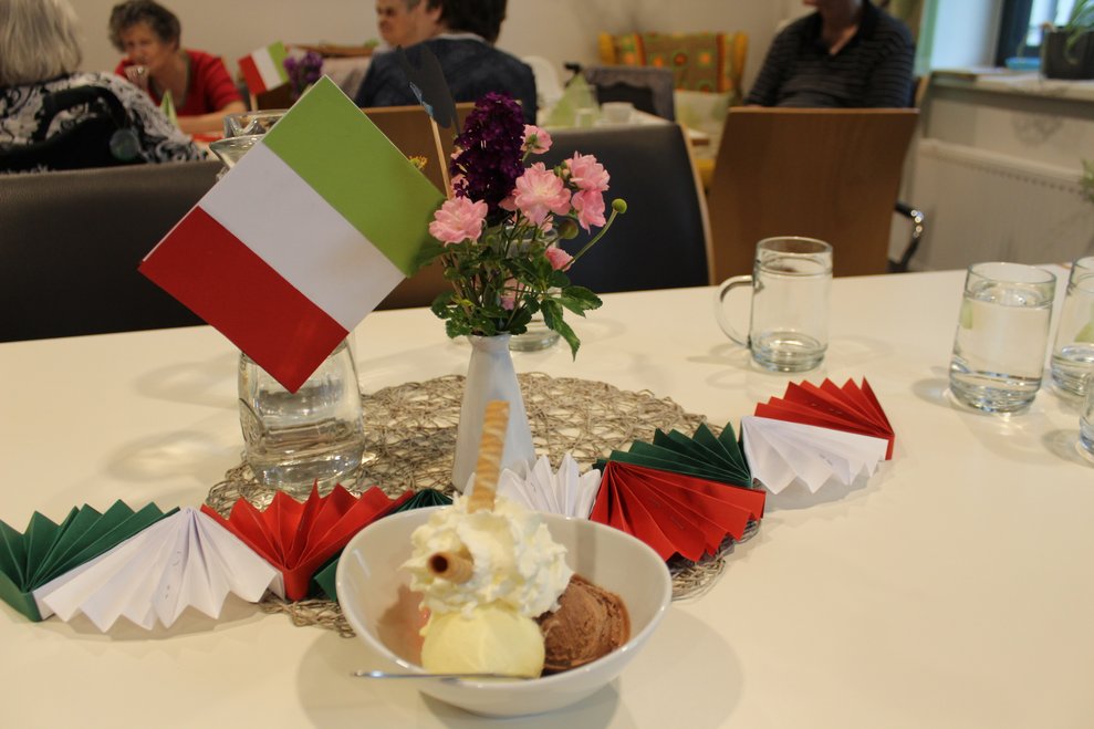 leckeres Bachinger-Eis servierten.