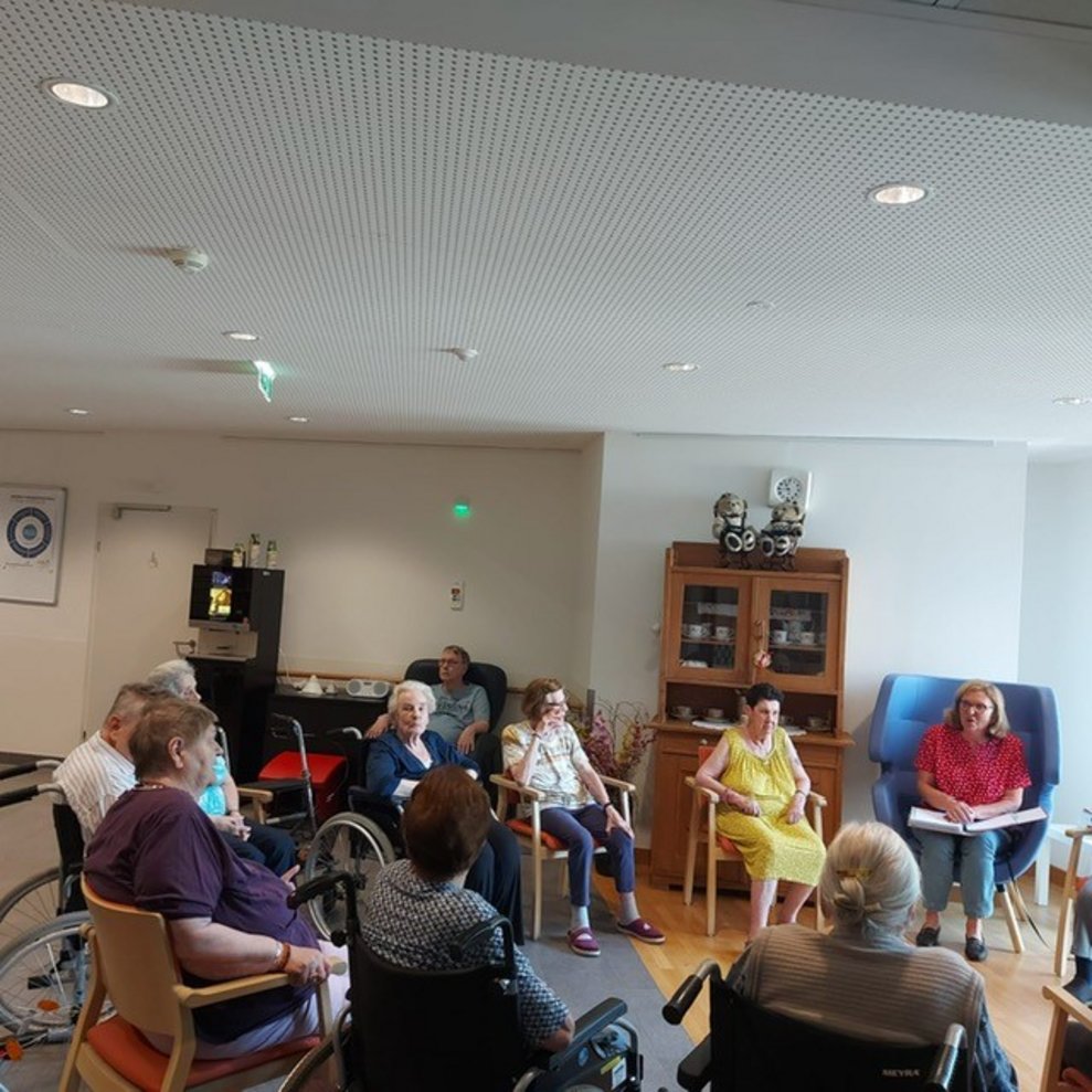 zerbrechen sich gerne bei kleinen Rätseln...