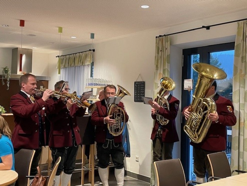 Auch die Turmbläser der Trachtenkapelle Türnitz...