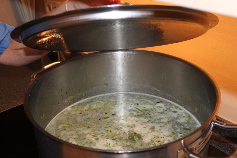 Aber nicht unsere leckere Erdäpfelsuppe!